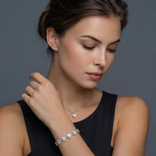 Heart Symphony Moissanite Set by Cossino
